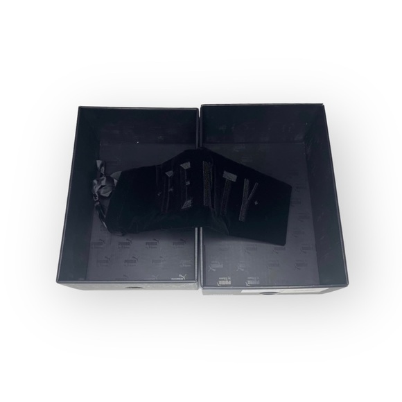 new Fenty Puma ✰ Drawstring Embroidered Black Velvet Logo Dustbag ✰ Rihanna RiRi - Picture 9 of 16